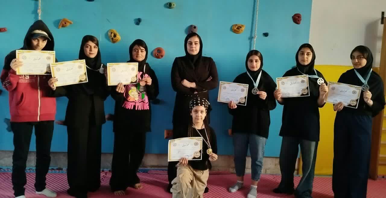 دختران فریدونشهر