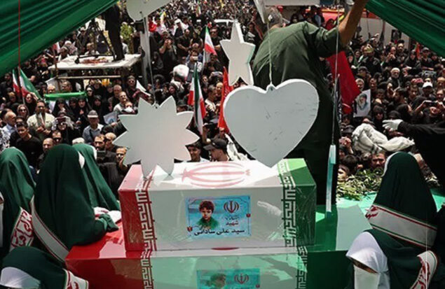 دانش آموزان شهید
