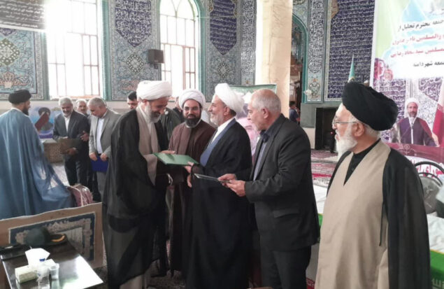 امام جمعه دامنه